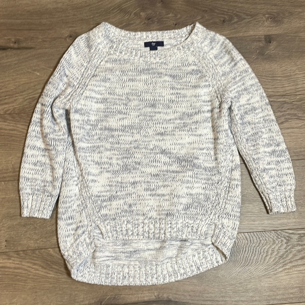 GAP Factory Spring Blue and White 3/4 Sleeve Sweater - size XS